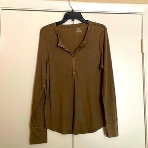 NWT Aerie Henley shirt XL